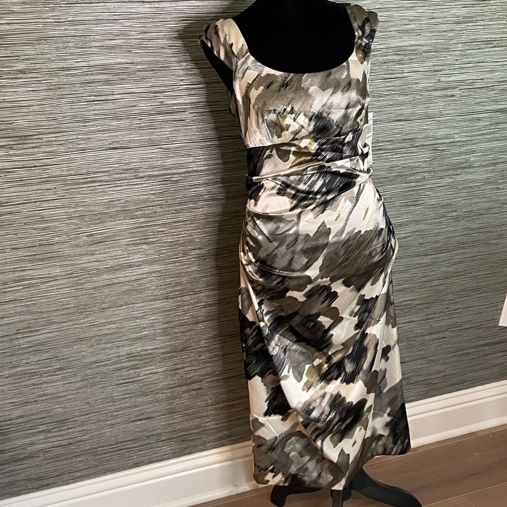 MAGGIE LONDON Midi Dress
